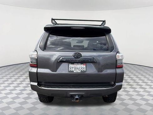 Used 2021 Toyota 4Runner Venture w/ Moonroof Package AWD/4WD image 6