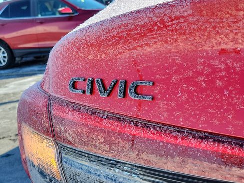 Used 2022 Honda Civic Sport image 6