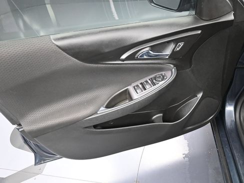 Used 2019 Chevrolet Malibu LT FWD image 13