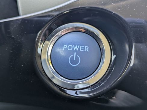 Used 2022 Toyota Prius LE FWD image 26