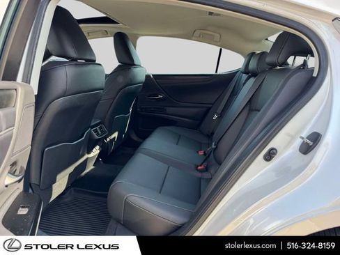 Used 2024 Lexus ES 350 w/ Premium Package FWD image 16