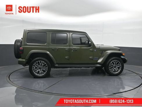 Used 2024 Jeep Wrangler High Altitude AWD/4WD image 3