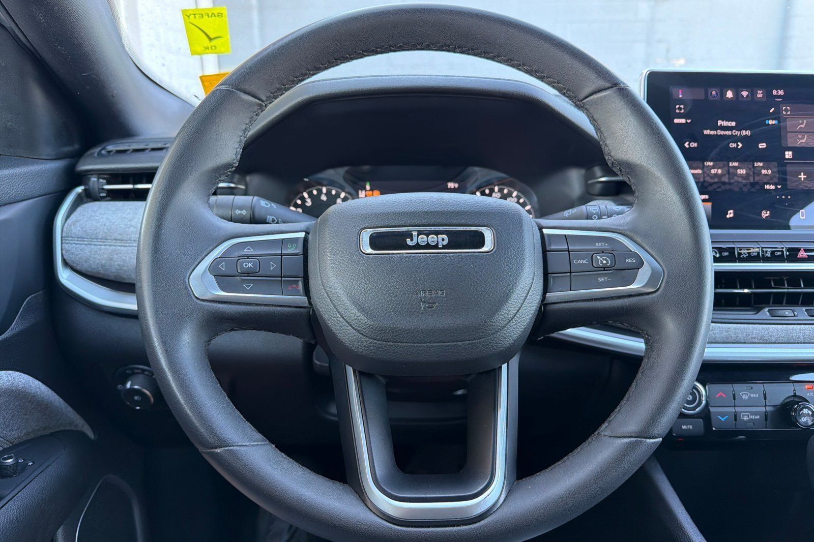 Used 2024 Jeep Compass Latitude AWD/4WD image 20