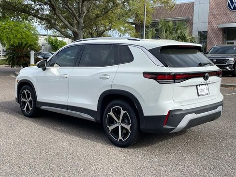New 2026 Volkswagen Tiguan SE FWD image 22