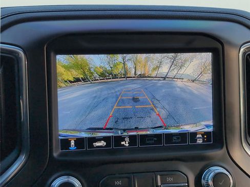 Used 2022 GMC Sierra 2500 AT4 w/ Gooseneck/5TH Wheel Package image 18