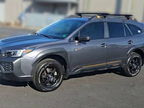 Used 2025 Subaru Outback Wilderness AWD/4WD image 5