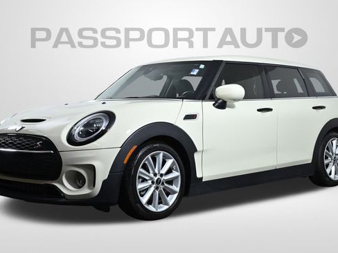 Used 2023 MINI Cooper Clubman S w/ Premium Package image 1
