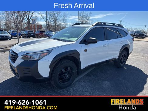 Used 2022 Subaru Outback Wilderness w/ Wilderness Package image 2