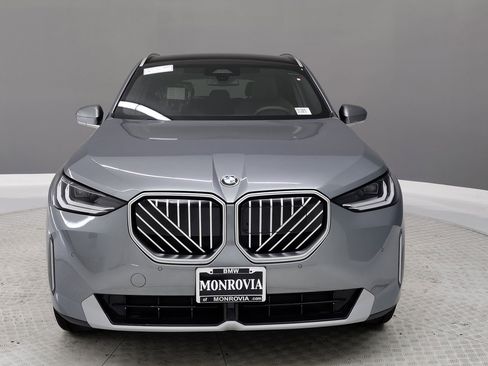 Used 2026 BMW X3 xDrive30 w/ Convenience Package AWD/4WD image 2