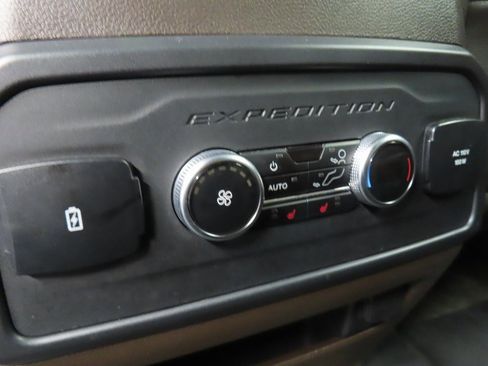 Used 2024 Ford Expedition Max King Ranch image 11