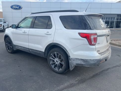 Used 2019 Ford Explorer XLT w/ XLT Sport Appearance Package image 9