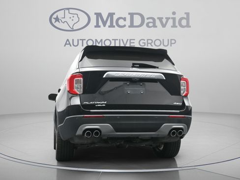 Used 2022 Ford Explorer Platinum w/ Equipment Group 601A AWD/4WD image 30