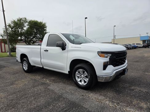 Used 2022 Chevrolet Silverado 1500 W/T RWD image 7