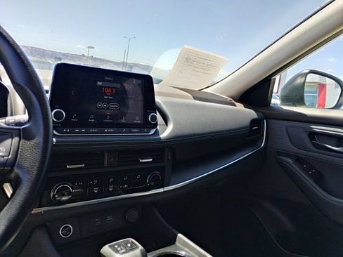 Used 2022 Nissan Rogue S AWD/4WD image 16