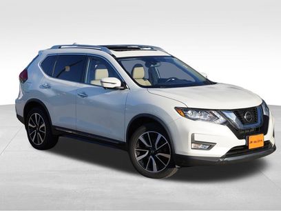 Used 2018 Nissan Rogue SL w/ Premium Package