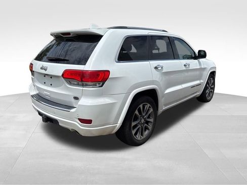 Used 2018 Jeep Grand Cherokee Overland w/ Interior Metal Package AWD/4WD image 5
