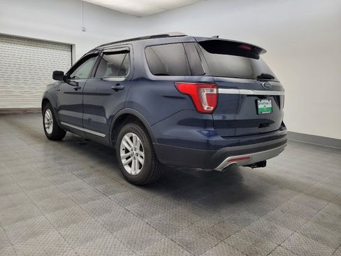 Used 2017 Ford Explorer XLT w/ Equipment Group 201A image 5