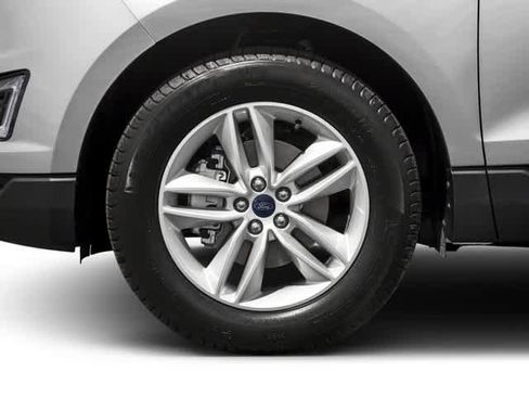 Used 2017 Ford Edge SEL w/ Equipment Group 201A AWD/4WD image 12