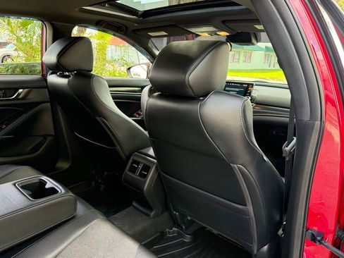 Used 2018 Honda Accord Sport image 37