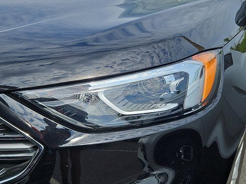 Used 2019 Ford Edge SEL AWD/4WD image 3