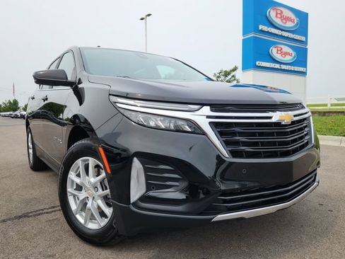 Used 2024 Chevrolet Equinox LT w/ LPO, Floor Liner Package FWD image 14