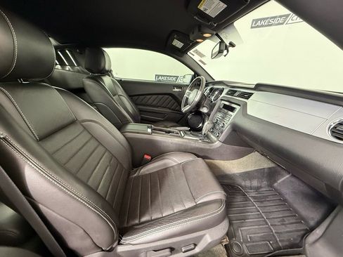 Used 2014 Ford Mustang GT Premium image 14