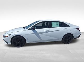 New 2026 Hyundai Elantra Sport FWD video 5