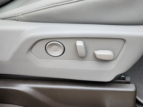 New 2026 GMC Sierra 1500 SLT w/ SLT Premium Plus Package AWD/4WD image 39