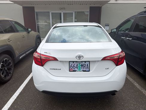 Used 2019 Toyota Corolla LE image 5