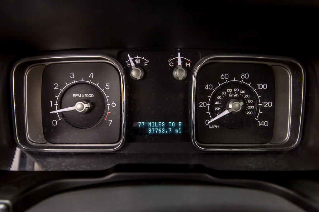 Used 2010 Lincoln MKX AWD image 16
