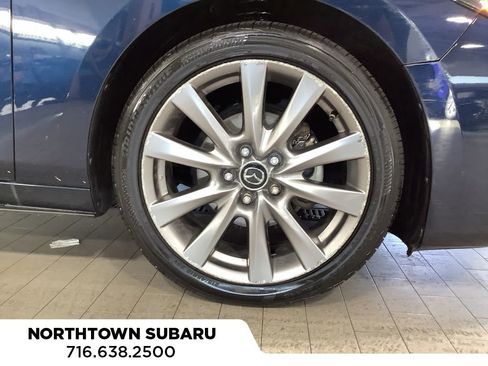 Used 2019 MAZDA MAZDA3 Sedan w/ Preferred Package image 24