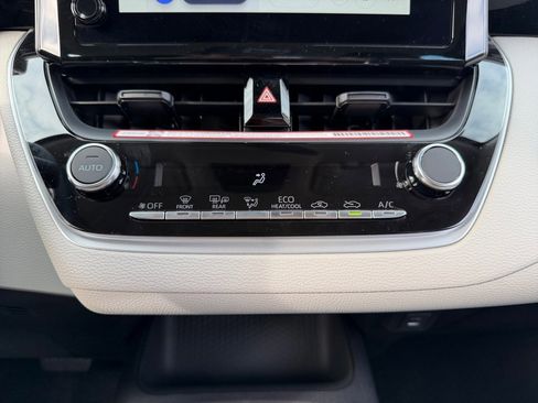 Certified 2026 Toyota Corolla LE image 25