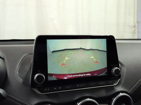 Used 2025 Nissan Sentra SV image 29