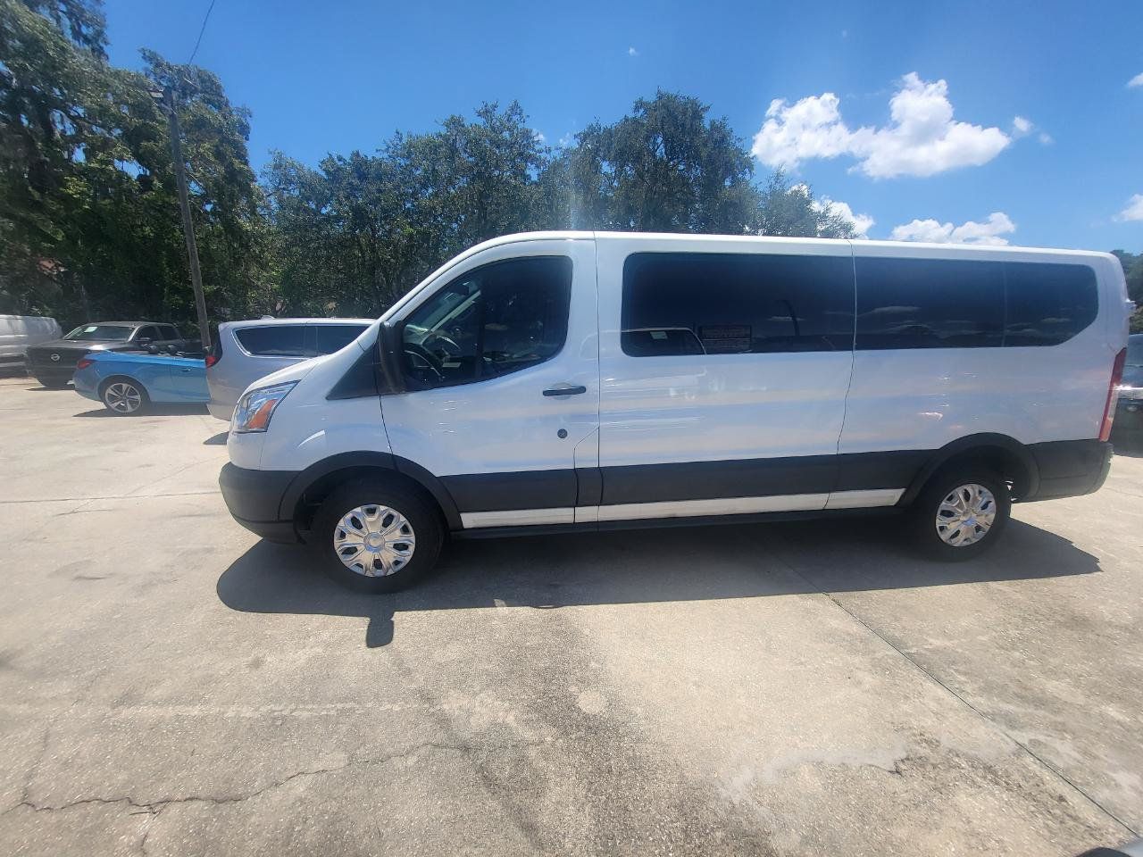 Used 2016 Ford Transit 350 XLT RWD image 22