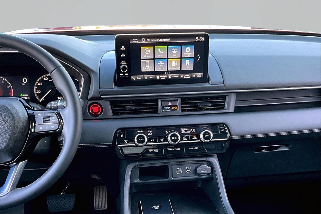 Used 2025 Honda Pilot EX-L image 10