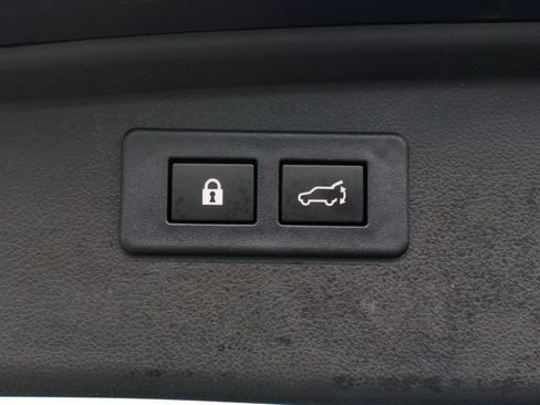Used 2024 Subaru Outback Premium AWD/4WD image 31