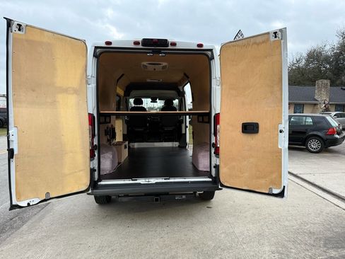 Used 2015 RAM ProMaster 2500 image 13