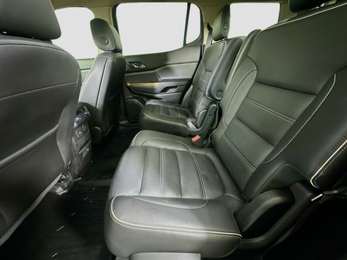 Used 2019 GMC Acadia Denali w/ Technology Package FWD image 28
