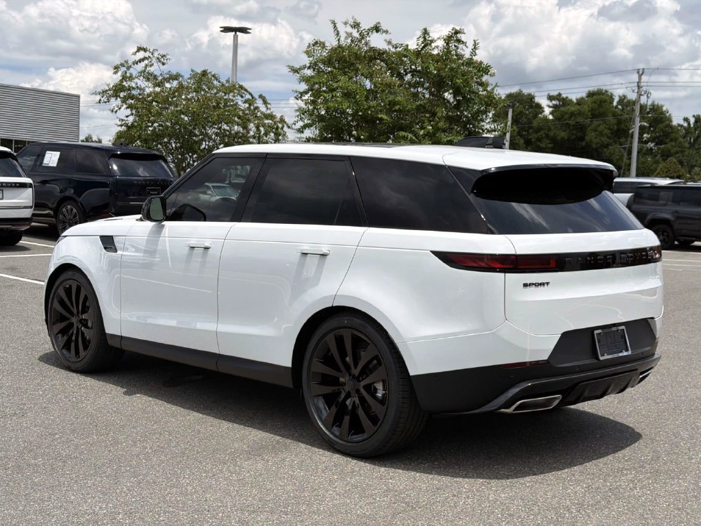 New 2026 Land Rover Range Rover Sport SE AWD/4WD image 3