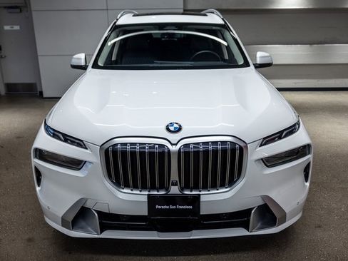 Used 2025 BMW X7 xDrive40i image 11