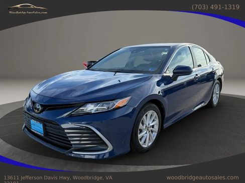 Used 2023 Toyota Camry LE FWD image 7