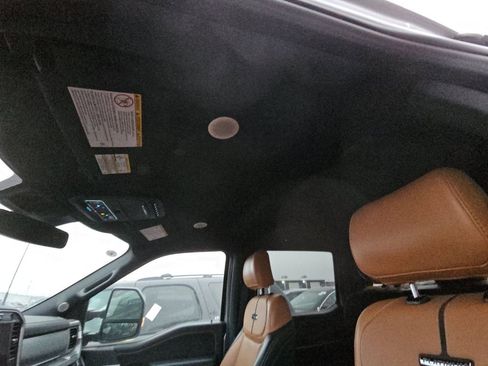 Used 2024 Ford F450 Platinum w/ FX4 Off-Road Package image 11