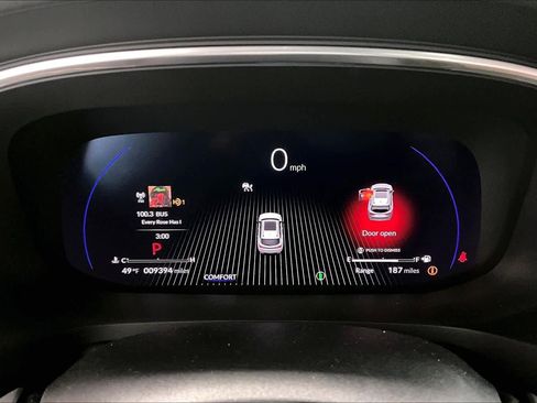 Certified 2025 Acura MDX SH-AWD w/ Technology Package image 15