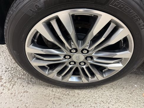 Used 2017 Cadillac XT5 Premium Luxury AWD/4WD image 34