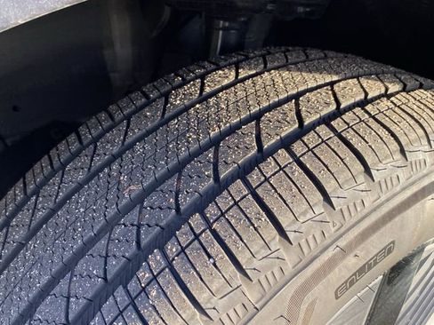 Used 2025 Nissan Murano SL image 38