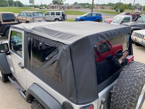 Used 2009 Jeep Wrangler X AWD/4WD image 32