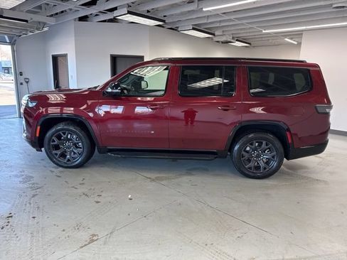 New 2026 Jeep Grand Wagoneer Limited w/ Convenience Group I AWD/4WD image 4