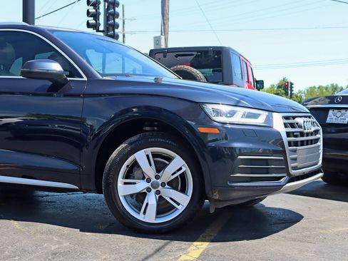 Used 2018 Audi Q5 2.0T Premium Plus w/ Premium Plus Package AWD/4WD image 3