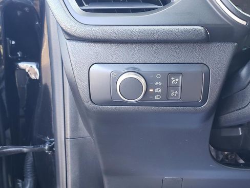 Used 2020 Ford Escape SE image 33