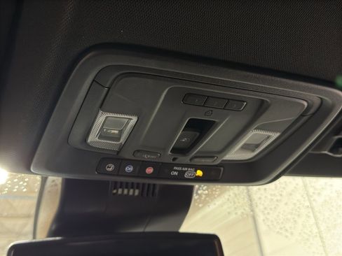 Used 2024 GMC Sierra 1500 AT4 w/ AT4 Premium Package image 43